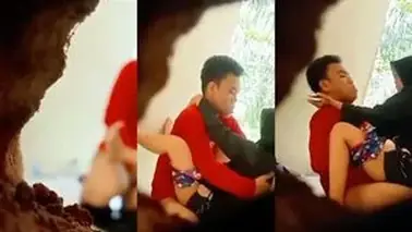 Dokumentasi Ukhti Hijab Cantik Bersantai Kasur